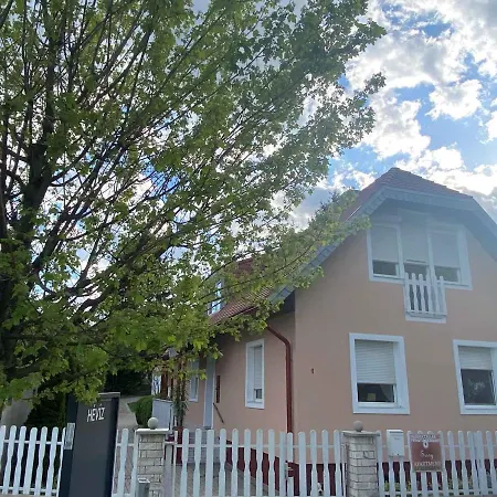 In Heviz/balaton 39945 דירה *