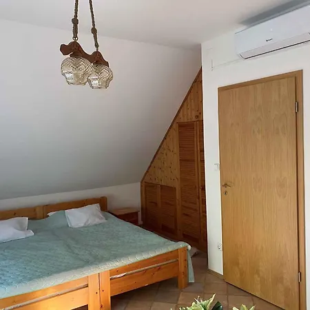 In Heviz/balaton 39945 דירה